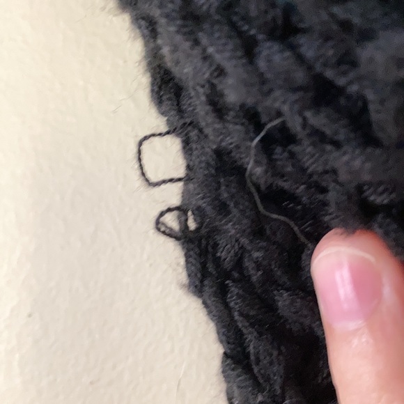 Black knit tube scarf - Picture 6 of 6